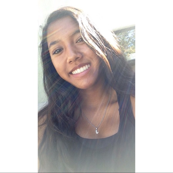 Meet your Posher, Jessica - Picture 1 of 1